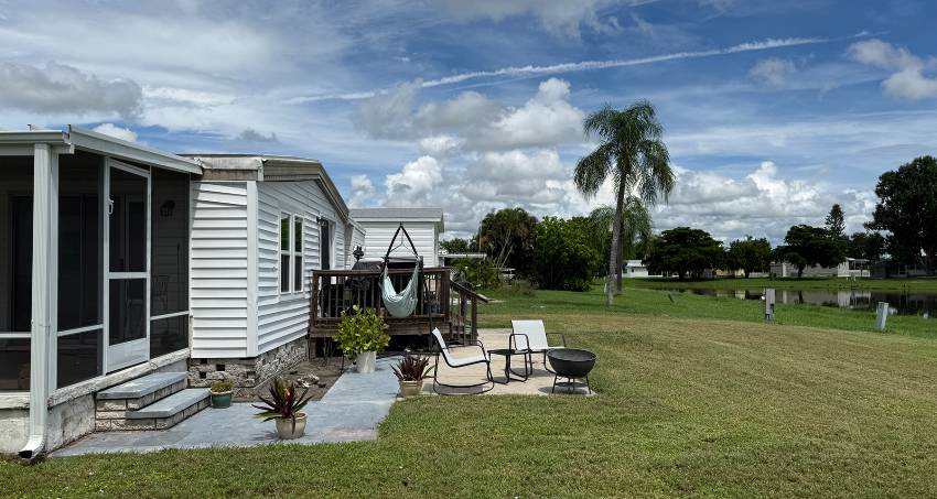 7215 Lakeshore Dr a Ellenton, FL Mobile or Manufactured Home for Sale